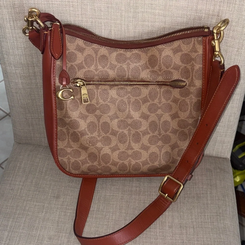 Coach Chaise Crossbody Signature Canvas Tan Rust Gently Used Looks New - Picture 7 of 7